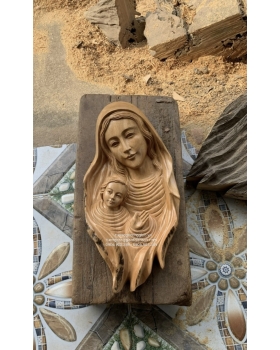Đức Mẹ Bế Chúa 