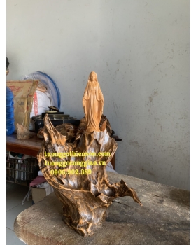 Đức Mẹ Ban Ơn