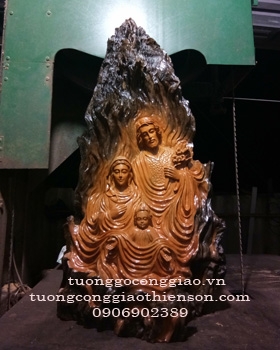 Thánh Gia Thất