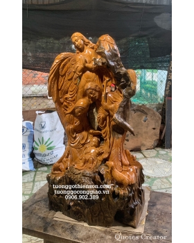 Gia Đình Thánh Gia( Hang Đá Chúa Giáng Sinh)